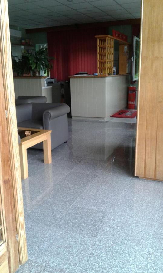 Hotel Imzit Dobrinja Szarajevó Kültér fotó
